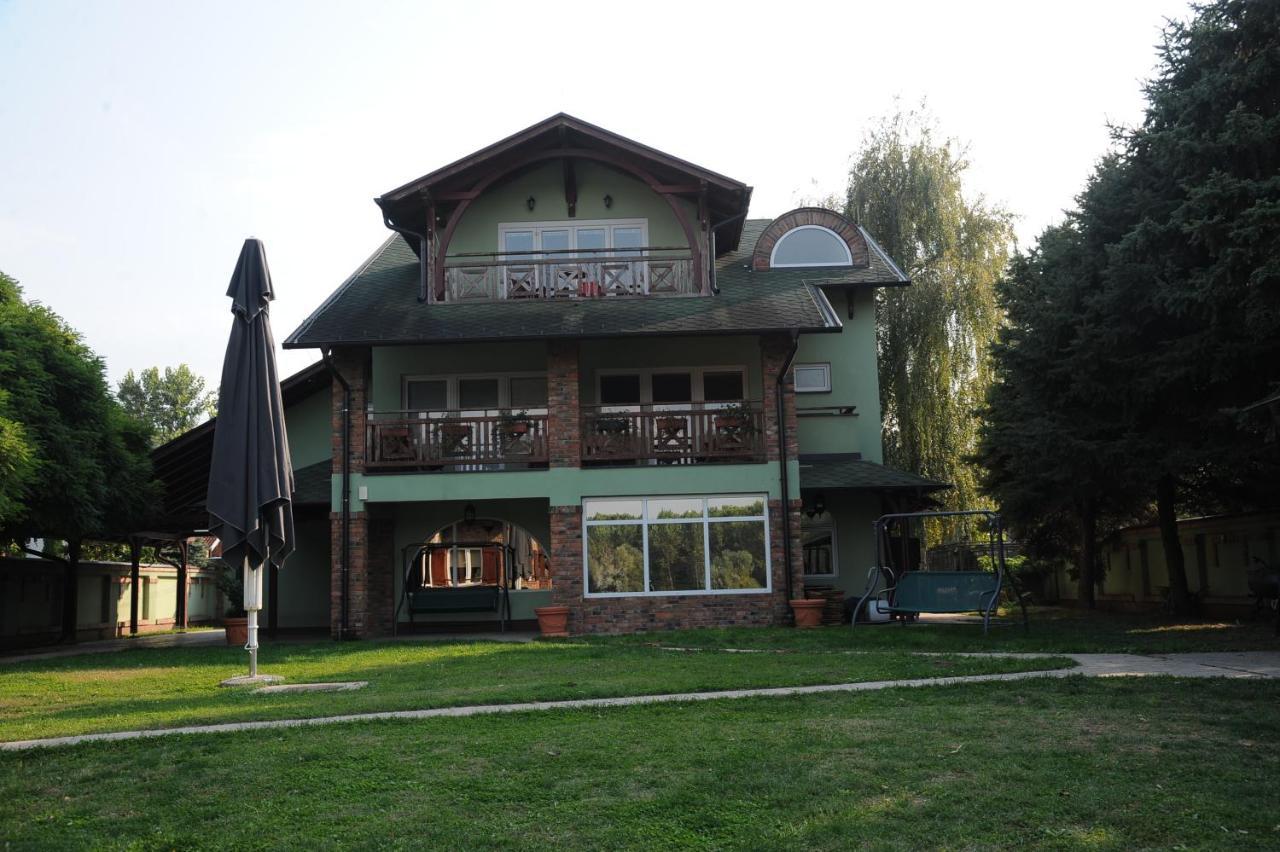 Vila Odmor Na Dunavu Beocin Exterior foto